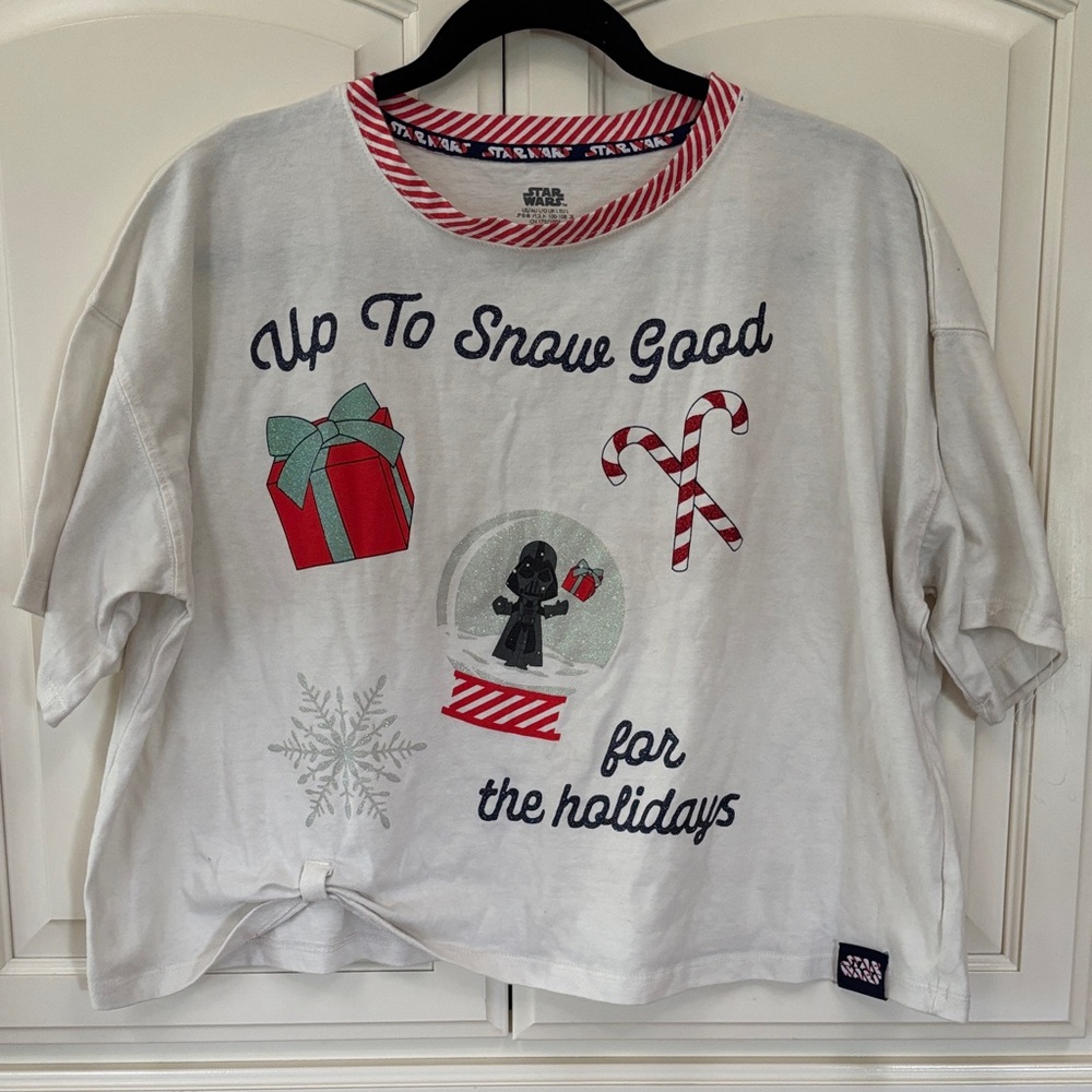 Star Wars White Holiday Graphic Tee with Red Accents